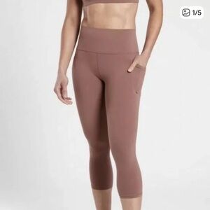 Athleta Salutation Stash Pocket II Capri Brown Cropped Leggings